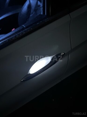 Hyundai Sonata-14