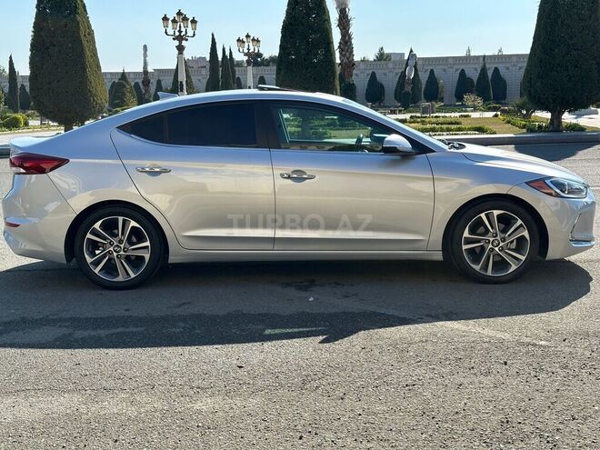 Hyundai Elantra 2016, 186,684 km - 2.0 л - Bakı