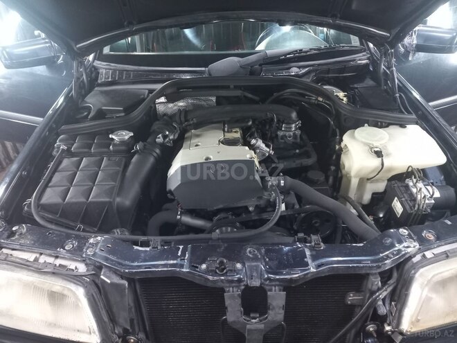 Mercedes C 200 1999, 435,000 km - 2.0 l - Bakı