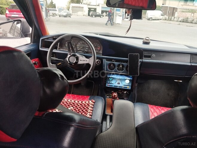 Mercedes 190 1990, 300,000 km - 2.6 l - Bakı