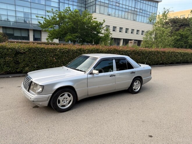 Mercedes E 250 1994, 249,370 km - 2.5 л - Bakı