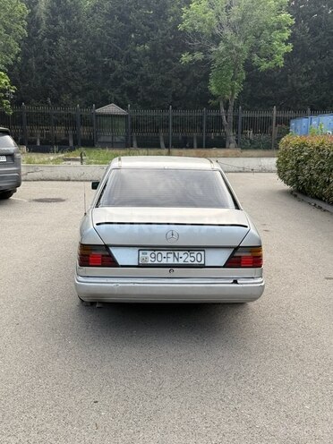 Mercedes E 250 1994, 249,370 km - 2.5 л - Bakı