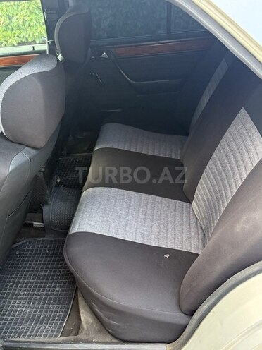 Mercedes E 250 1994, 249,370 km - 2.5 л - Bakı