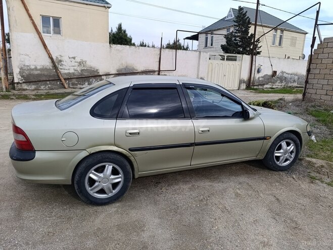 Opel Vectra 1996, 390,000 km - 2.0 l - Bakı