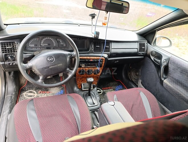 Opel Vectra 1996, 390,000 km - 2.0 l - Bakı