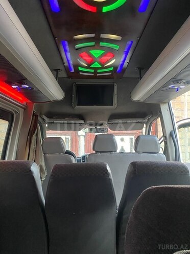 Volkswagen Crafter 2010, 570,000 km - 2.5 l - Ağdaş