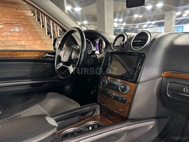 Mercedes ML 350 4MATIC-9