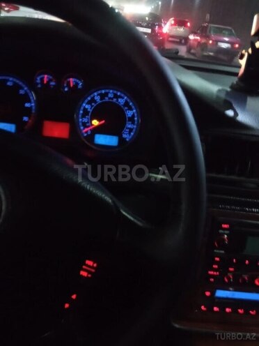 Volkswagen Passat 2002, 238,330 km - 2.8 l - Bakı
