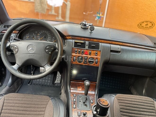 Mercedes E 280 1998, 396,000 km - 2.8 l - Bakı