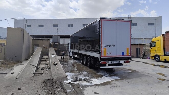 Mercedes Actros 1844 2010, 972,000 km - 13.0 l - Sumqayıt