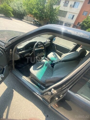 Mercedes E 230 1988, 350,000 km - 2.3 l - Bakı