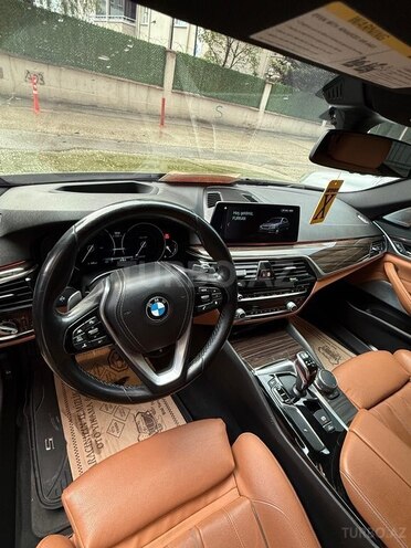 BMW 530 2018, 114,000 km - 2.0 л - Bakı