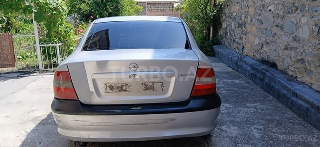 Opel Vectra 1996, 215,000 km - 2.0 l - Şəki