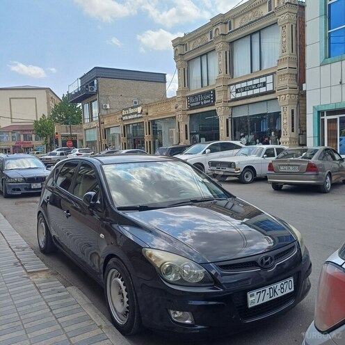 Hyundai i30 2009, 265,000 km - 1.4 l - Salyan