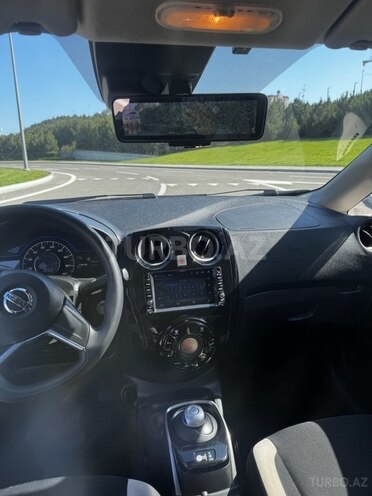 Nissan Note-7
