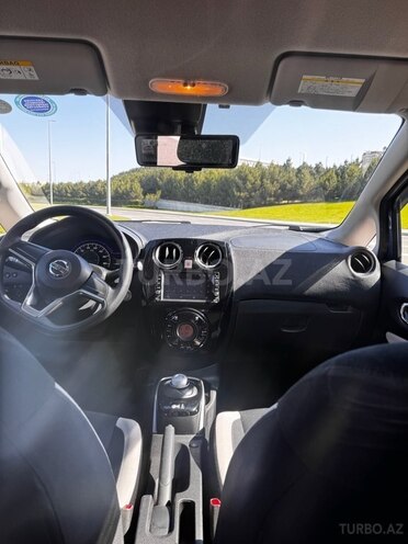 Nissan Note-8