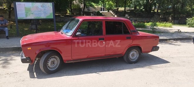 LADA (VAZ) 2107 2005, 64,000 km - 1.6 л - 