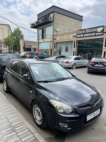 Hyundai i30 2009, 265,000 km - 1.4 l - Salyan