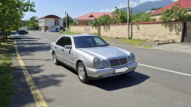Mercedes E 230 1997, 417,828 km - 2.3 l - Balakən