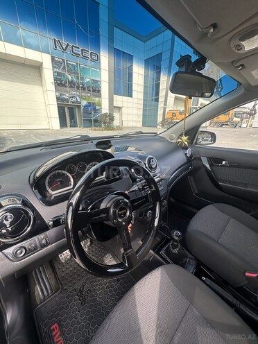Chevrolet Aveo-9