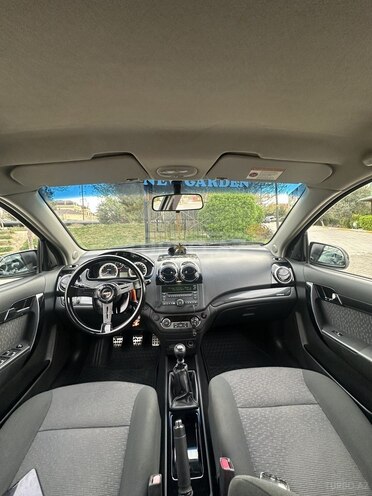 Chevrolet Aveo-16