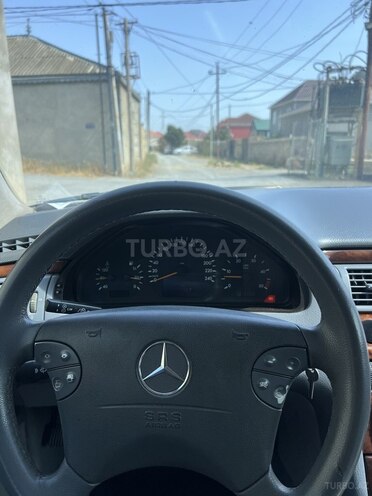 Mercedes E 220 d 2000, 518,357 km - 2.2 l - Bakı