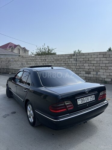 Mercedes E 220 d 2000, 518,357 km - 2.2 l - Bakı