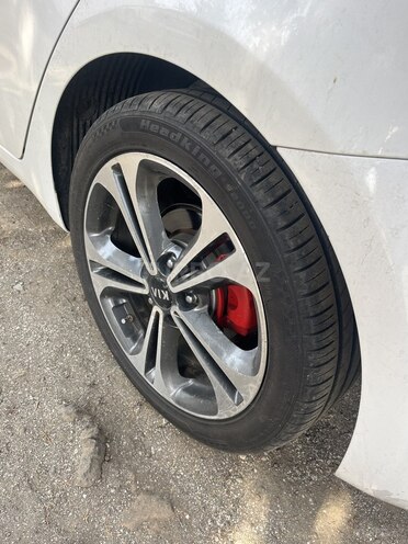 Kia K3 2013, 200,000 km - 1.6 l - Astara