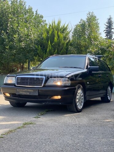 Mercedes C 220 d 1999, 584,000 km - 2.2 л - Saatlı