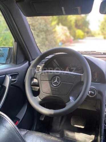 Mercedes C 220 d 1999, 584,000 km - 2.2 л - Saatlı