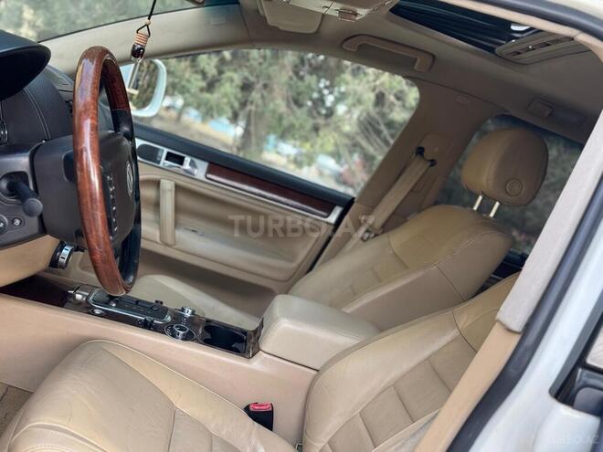 Volkswagen Touareg-11