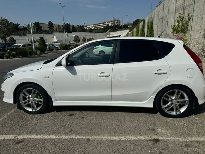 Hyundai i30 2009, 323,000 km - 2.0 l - Bakı