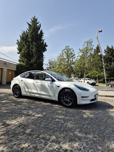 Tesla Model 3 2023, 24,700 km - 0.0 l - Bakı