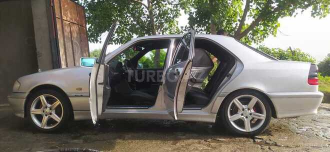 Mercedes C 180 1999, 293,000 km - 1.8 л - Şəki