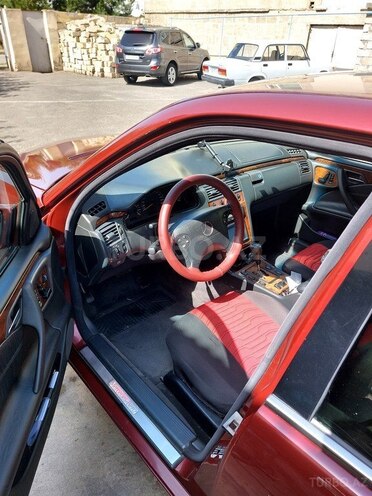 Mercedes E 240 1999, 300,000 km - 2.6 л - Sabirabad