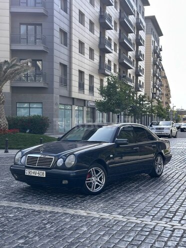 Mercedes E 230 1996, 480,000 km - 2.3 l - Bakı