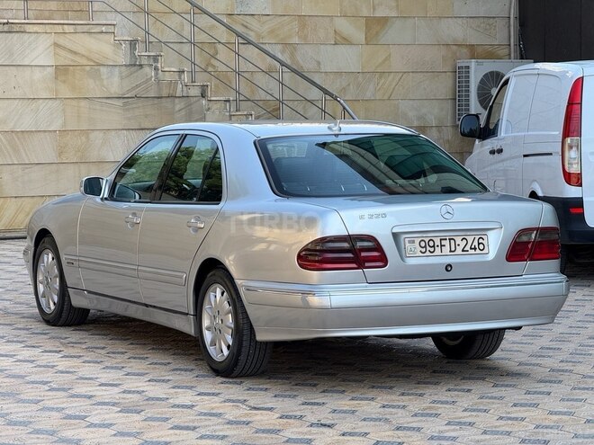 Mercedes E 220 d 2000, 268,500 km - 2.2 l - Bakı