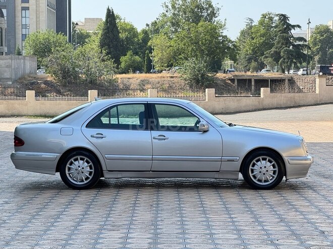 Mercedes E 220 d 2000, 268,500 km - 2.2 l - Bakı
