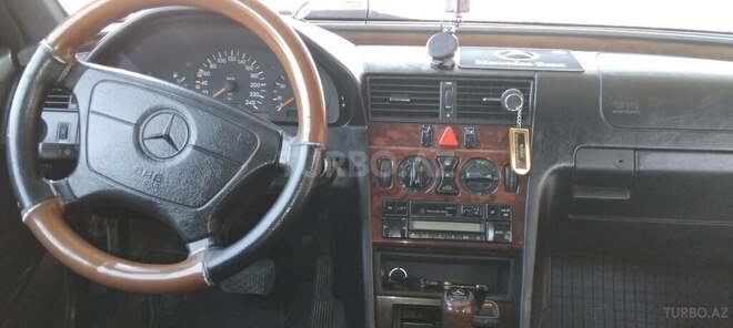 Mercedes C 230 1996, 491,374 km - 2.3 l - Mingəçevir
