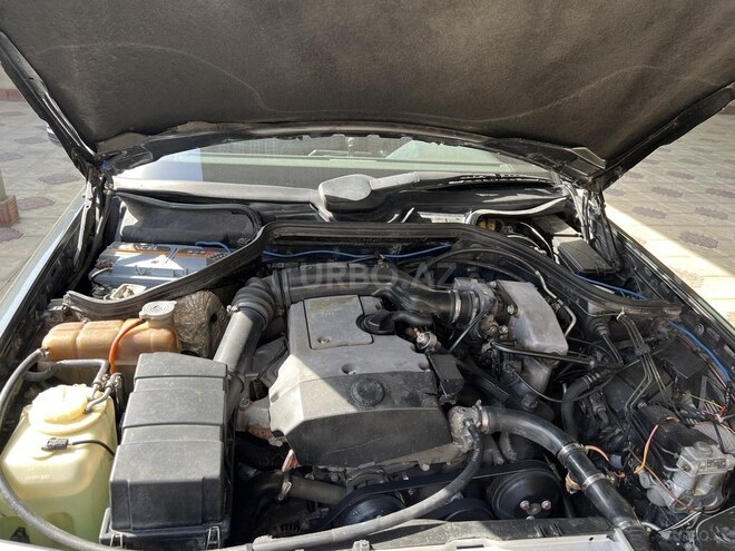 Mercedes E 200 1995, 321,000 km - 2.0 l - Sumqayıt
