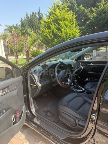 Hyundai Elantra 2018, 61,118 km - 1.6 л - Bakı
