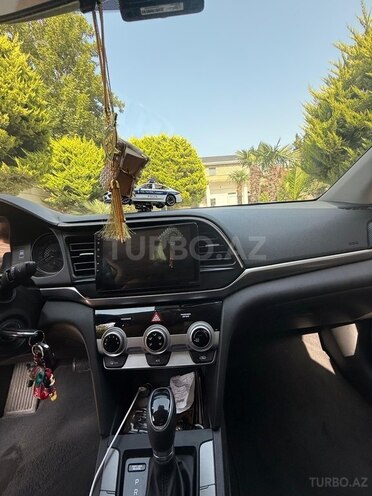 Hyundai Elantra 2018, 61,118 km - 1.6 л - Bakı