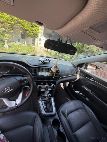 Hyundai Elantra 2018, 61,118 km - 1.6 л - Bakı