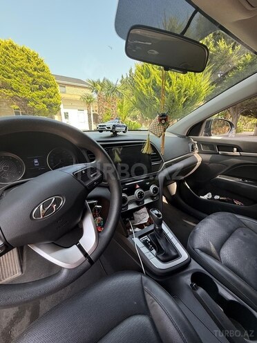 Hyundai Elantra 2018, 61,118 km - 1.6 л - Bakı