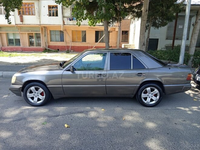 Mercedes E 230 1989, 700,000 km - 2.3 l - Mingəçevir