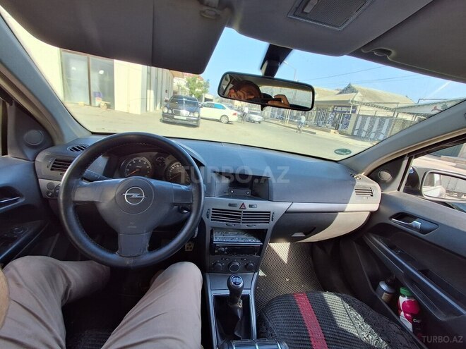 Opel Astra 2004, 331,000 km - 1.4 l - Bakı