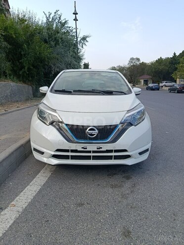Nissan Note-1