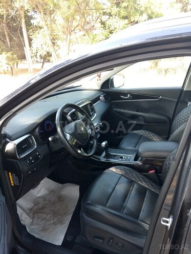 Kia Sorento-10