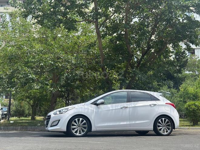 Hyundai i30 2015, 218,000 km - 1.6 l - Bakı