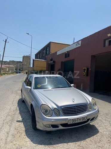 Mercedes E 240 2002, 318,470 km - 2.6 l - Bakı